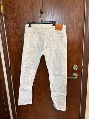Levi's White Denim Jeans with Back Pocket Tab 34x32